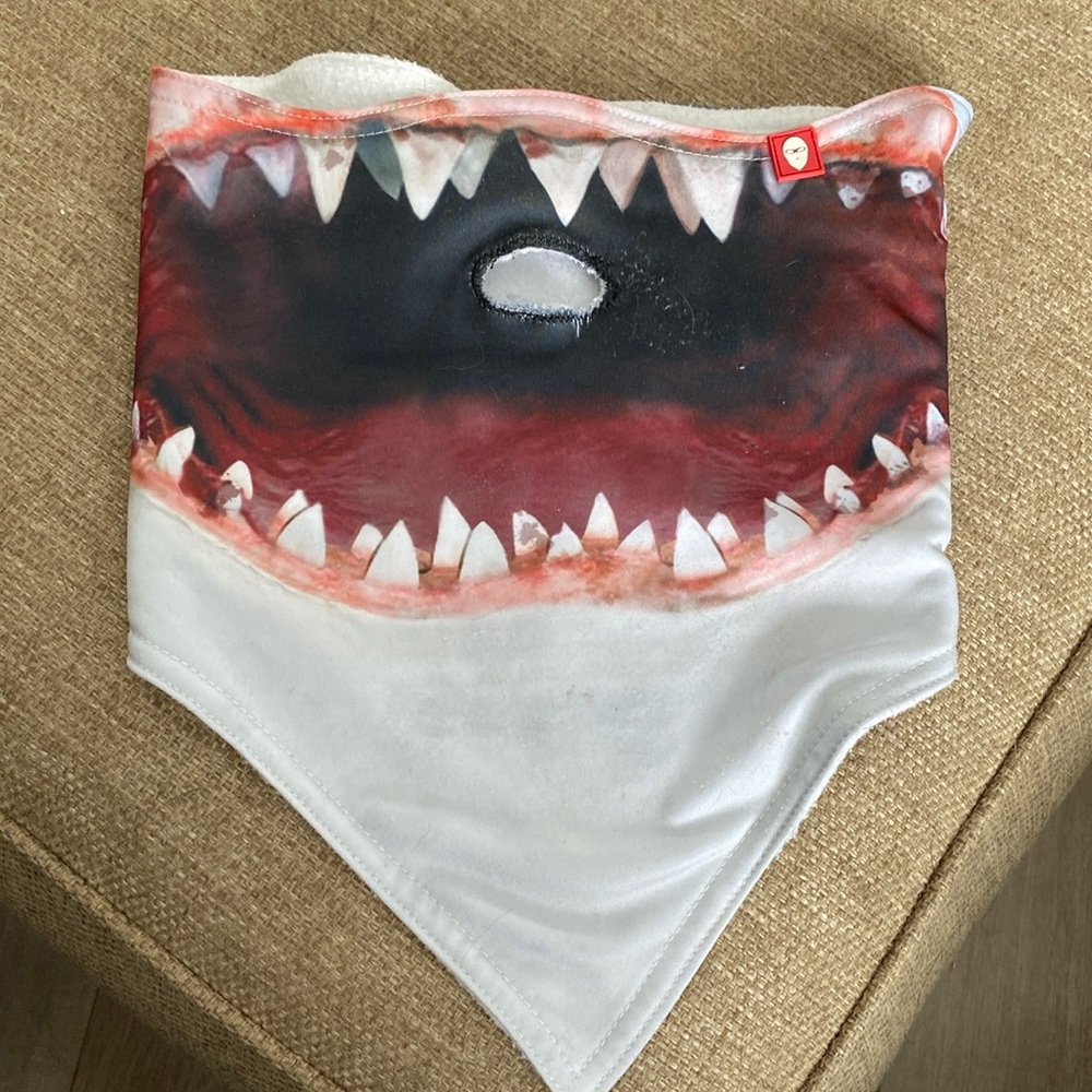 AIR HOLE Face Mask facemask covering hat scarf ski snowboard SHARK MOUTH
